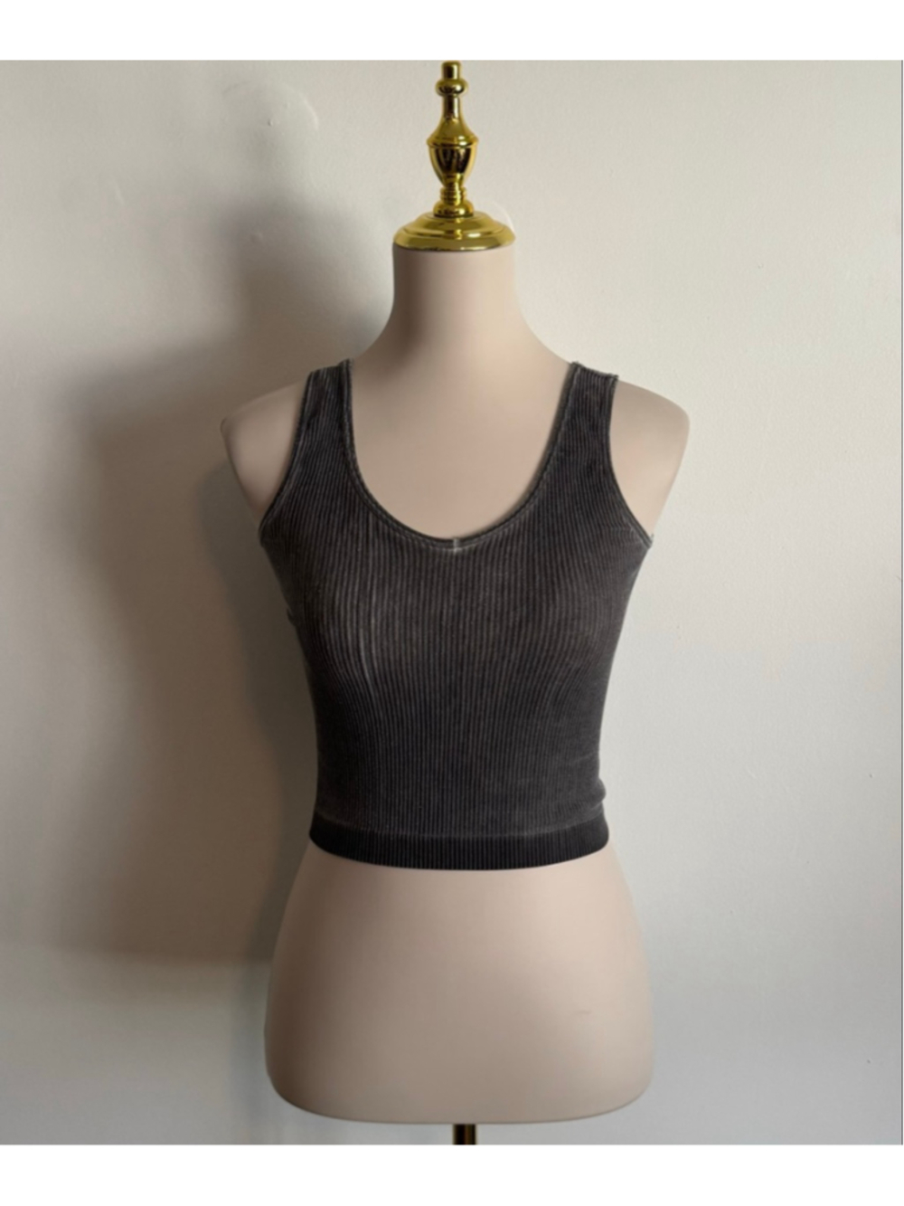 Women's rue21 Charcoal Ribbed Cropped Tank Top S